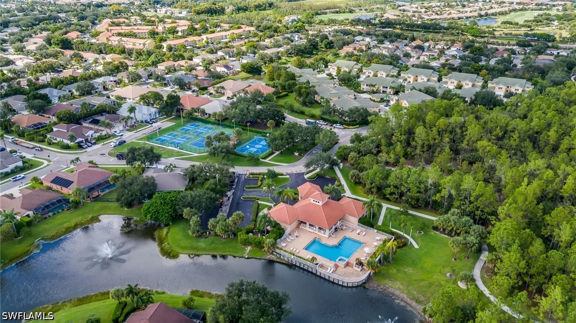 4 Bed SingleFamilyResidence for Sale in Naples, photo 31