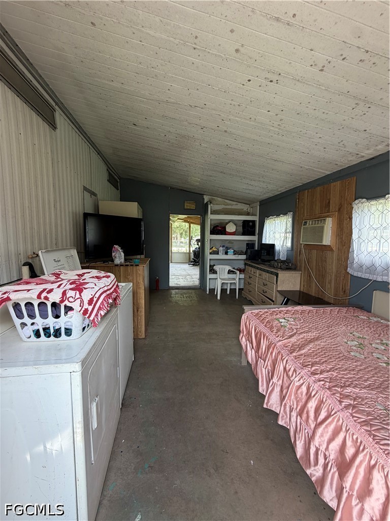 2 Bed Pool Home for Sale in Moore Haven, photo 31