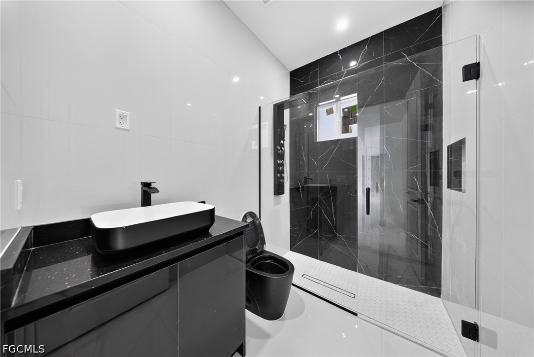 4 Bed SingleFamilyResidence for Sale in Lehigh Acres, photo 31