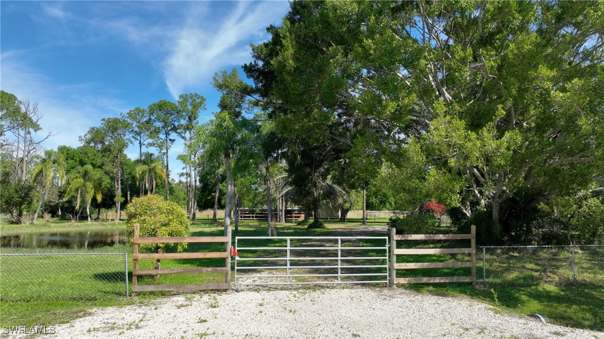 2 Bed SingleFamilyResidence for Sale in North Fort Myers, photo 32