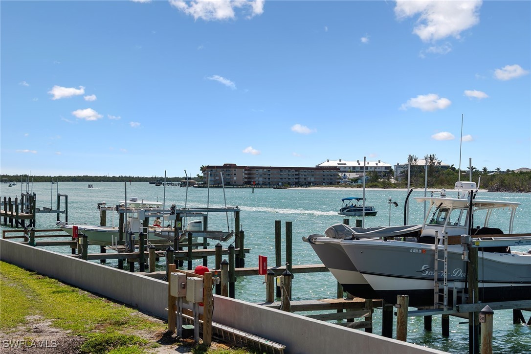 2 Bed Waterfront Home for Sale in La Peninsula, photo 32