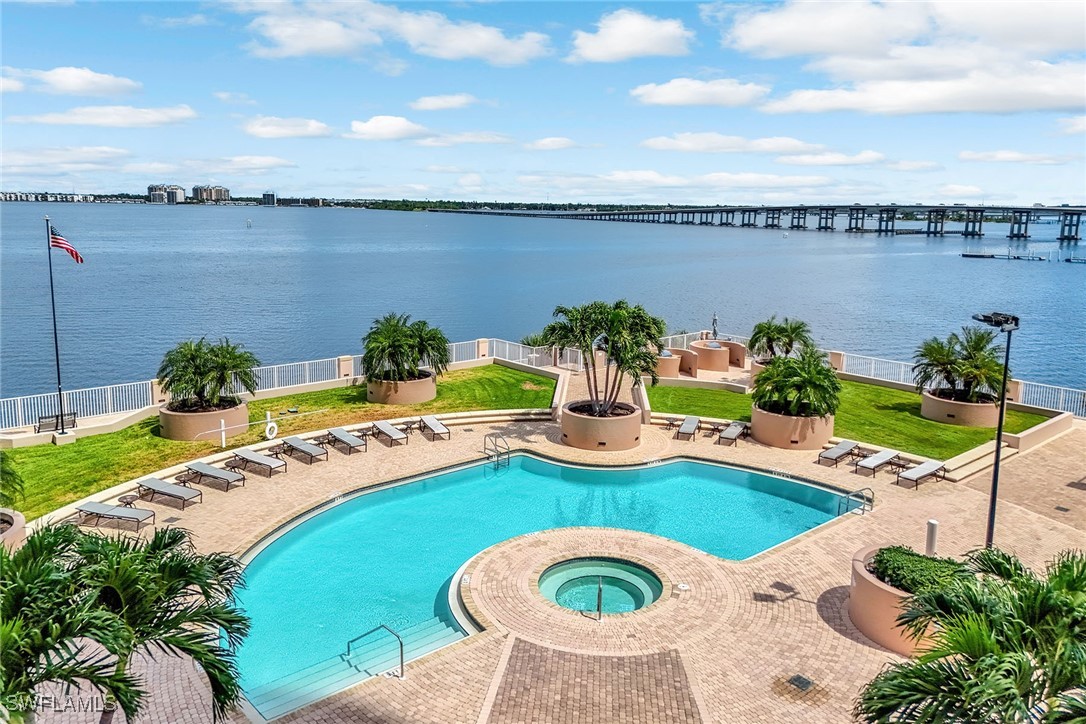 3 Bed Waterfront Home for Sale in Fort Myers, photo 32