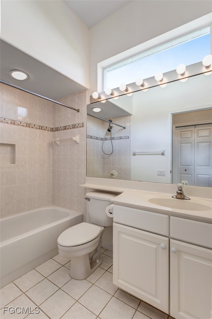 3 Bed Pool Home for Sale in Fort Myers, photo 32