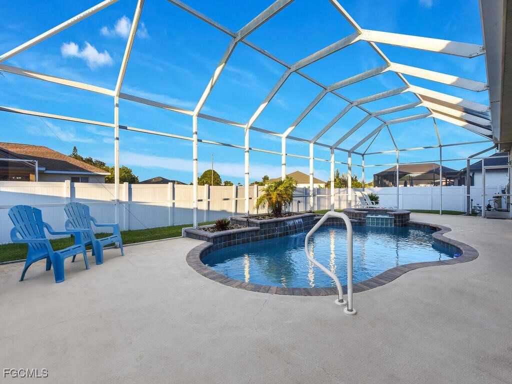 3 Bed Pool Home for Sale in Cape Coral, photo 32