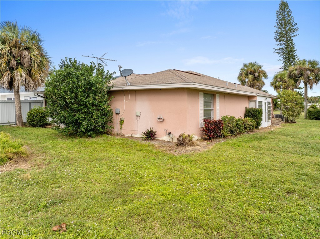 2 Bed Attached for Sale in Lehigh Acres, photo 32