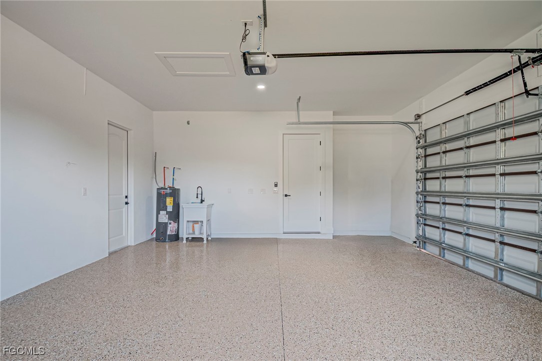 3 Bed SingleFamilyResidence for Sale in Lehigh Acres, photo 32