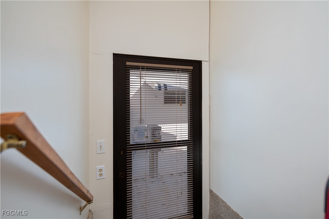 1 Bed ManufacturedHome for Sale in North Fort Myers, photo 32