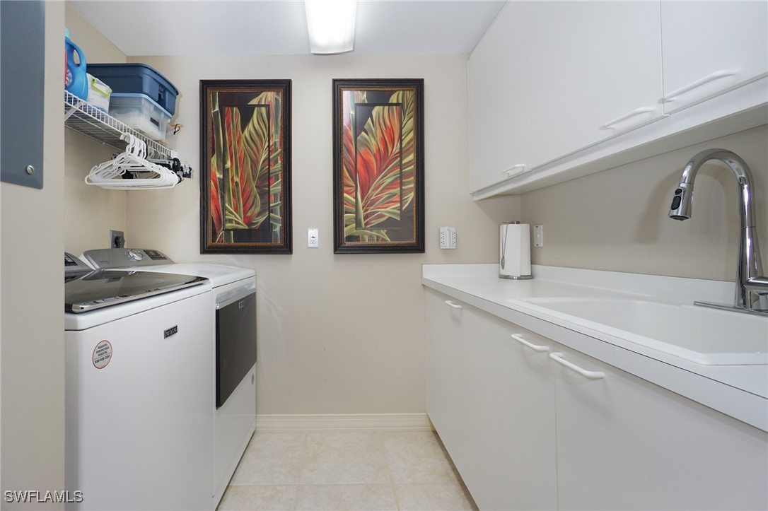 3 Bed Waterfront Home for Sale in Naples, photo 32