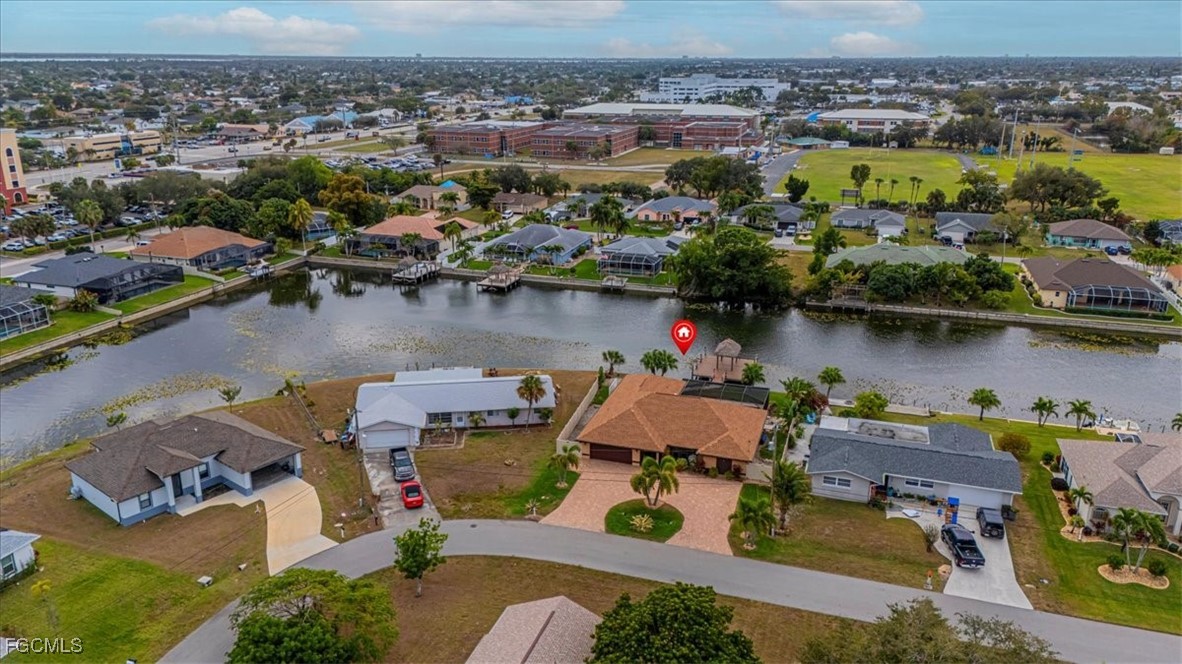 3 Bed Pool Home for Sale in Cape Coral, photo 32