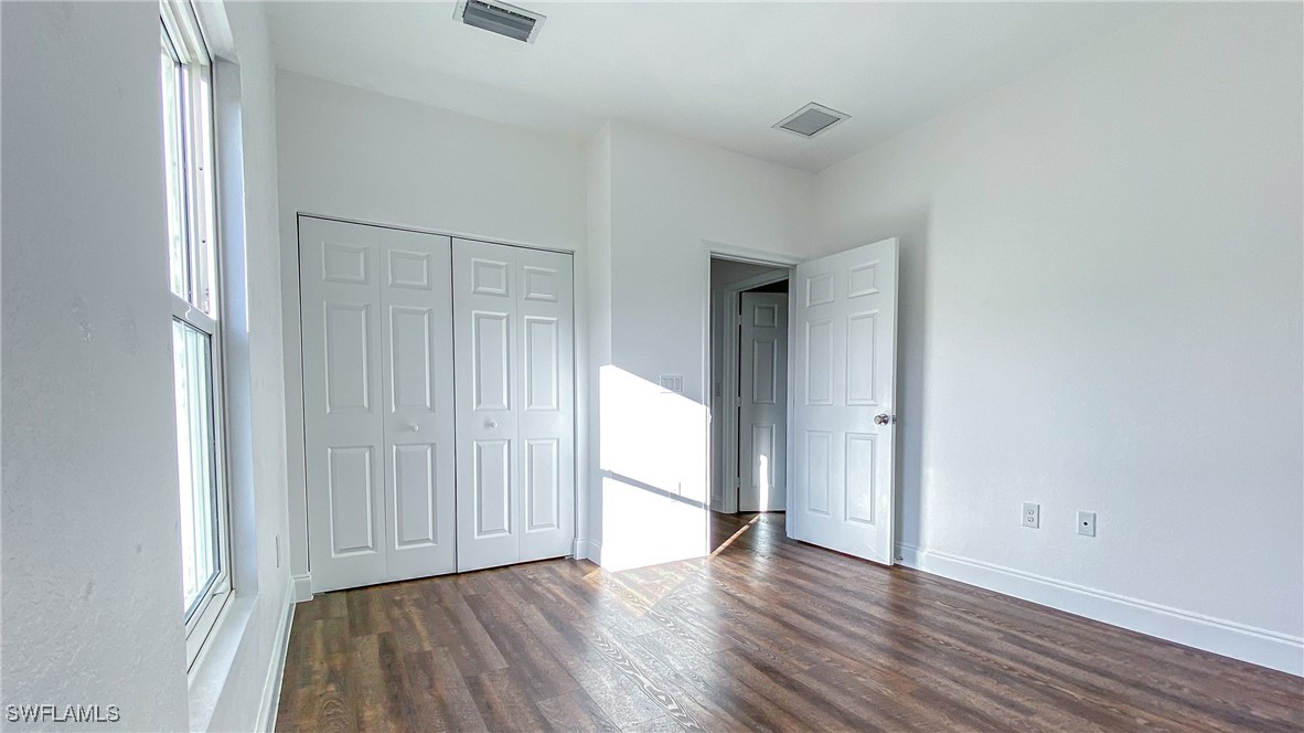 3 Bed SingleFamilyResidence for Sale in Cape Coral, photo 32