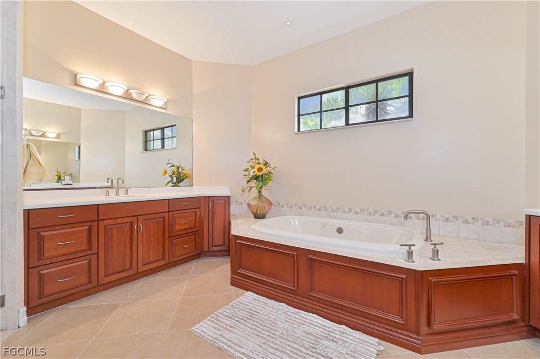 4 Bed Pool Home for Sale in Fort Myers, photo 32