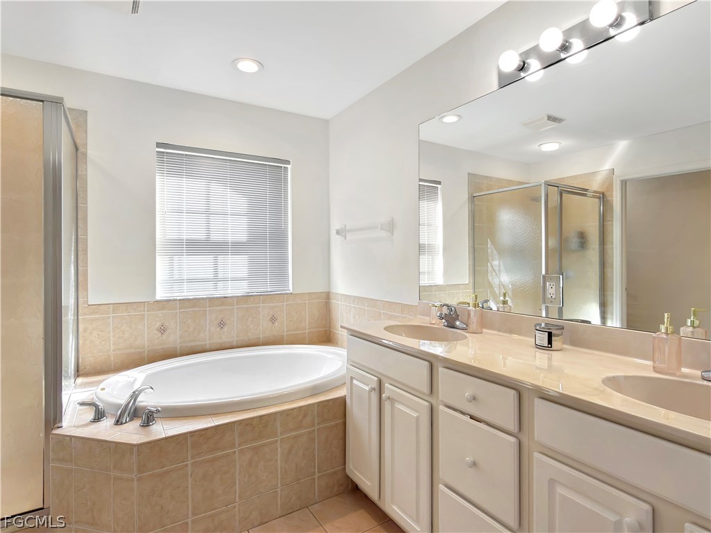 3 Bed Townhouse for Sale in Heatherstone, photo 32