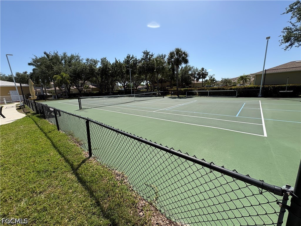 2 Bed Waterfront Home for Sale in Fort Myers, photo 32