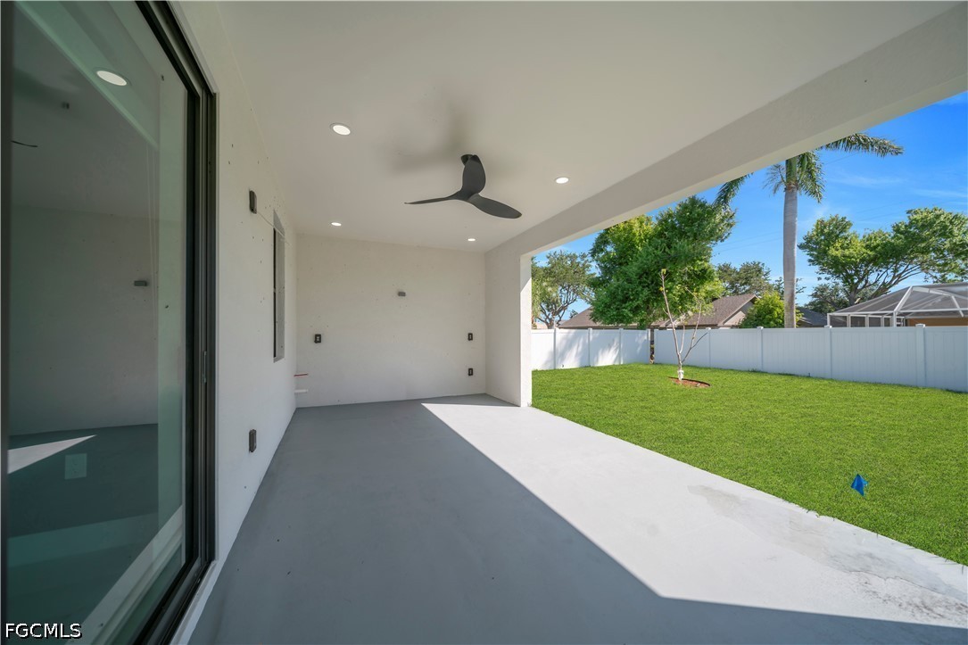 3 Bed SingleFamilyResidence for Sale in Cape Coral, photo 32