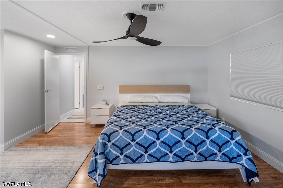 2 Bed ManufacturedHome for Sale in Naples, photo 32