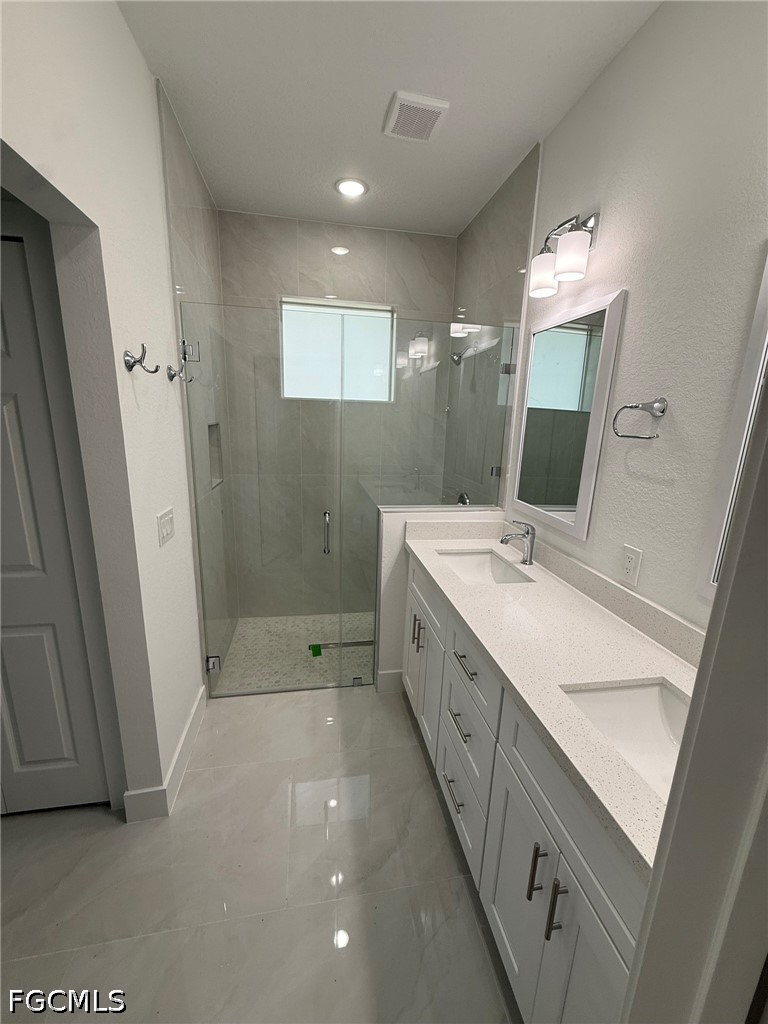 3 Bed SingleFamilyResidence for Sale in Lehigh Acres, photo 32