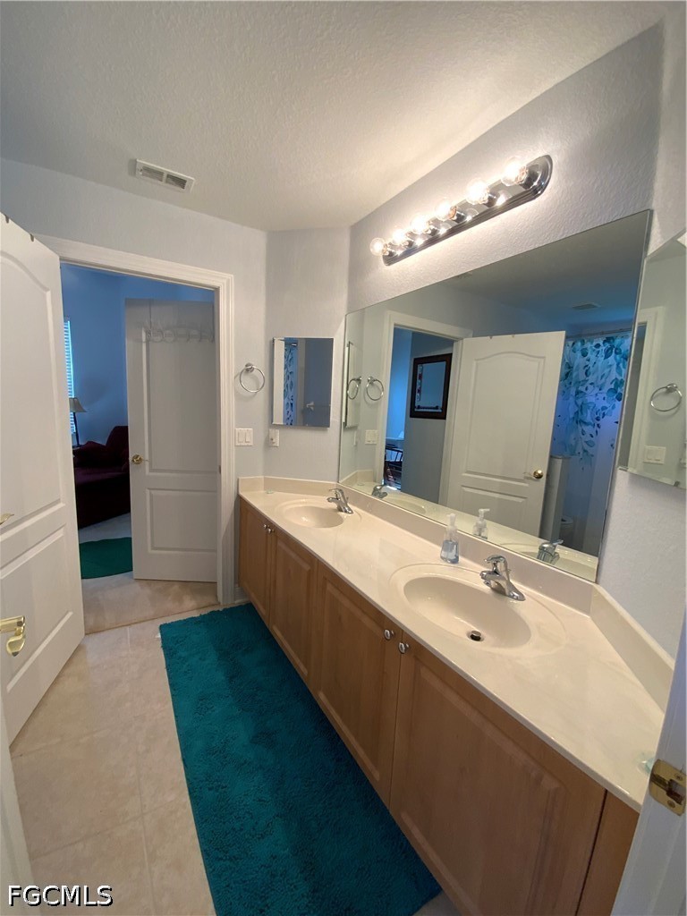 3 Bed Waterfront Home for Sale in Coral Lakes, photo 32