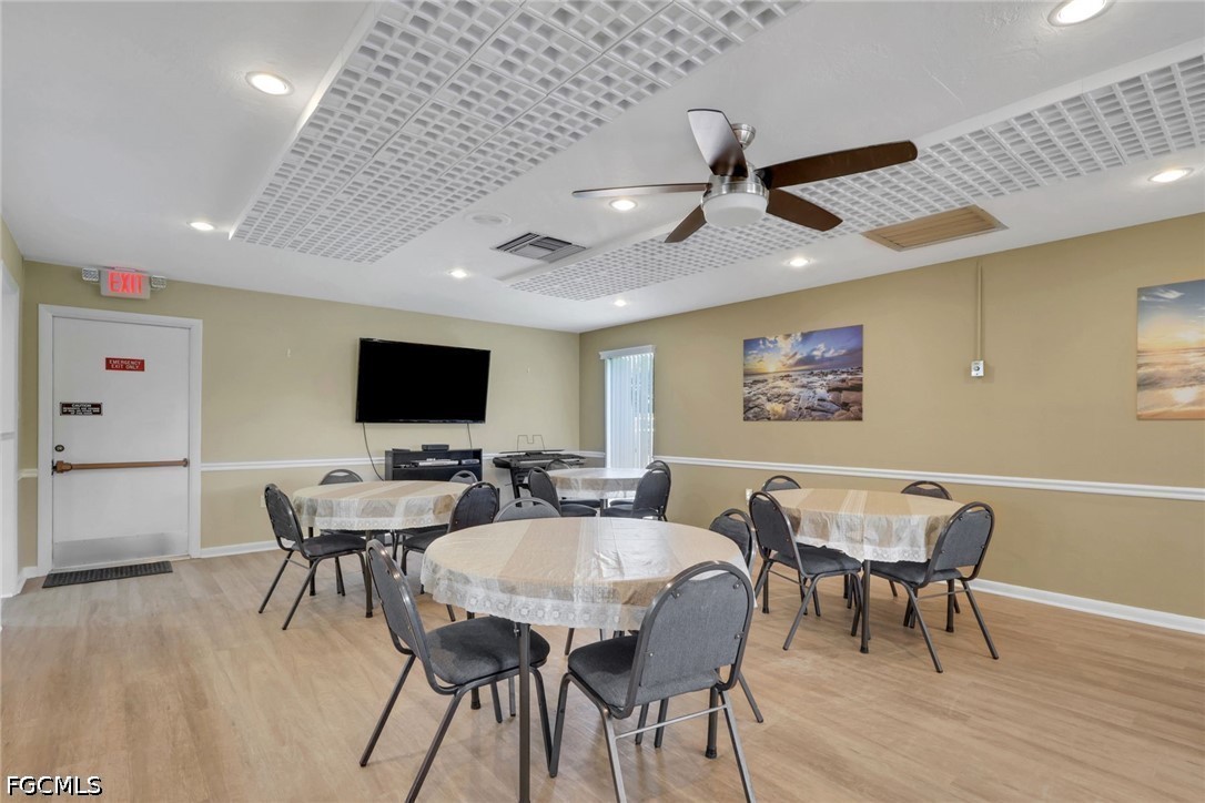 2 Bed Attached for Sale in Fort Myers, photo 32