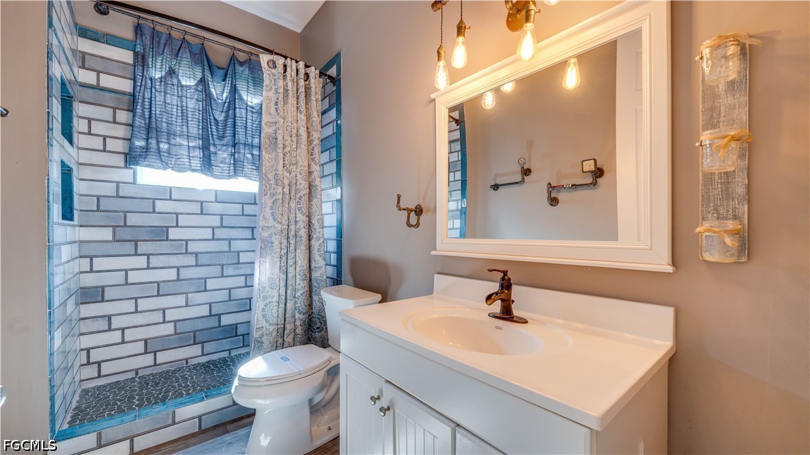 3 Bed Pool Home for Sale in Cape Coral, photo 32
