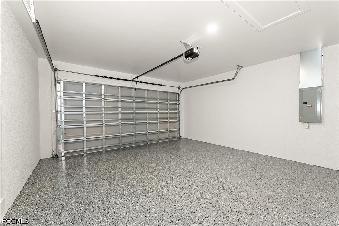 4 Bed SingleFamilyResidence for Sale in Buckingham Park, photo 32
