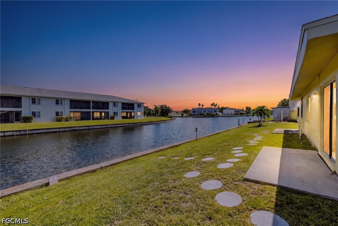 2 Bed Waterfront Home for Sale in Cape Coral, photo 32