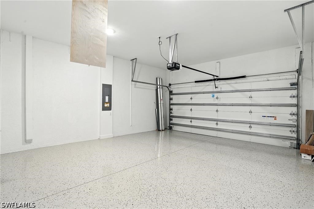 4 Bed SingleFamilyResidence for Sale in Fort Myers, photo 32