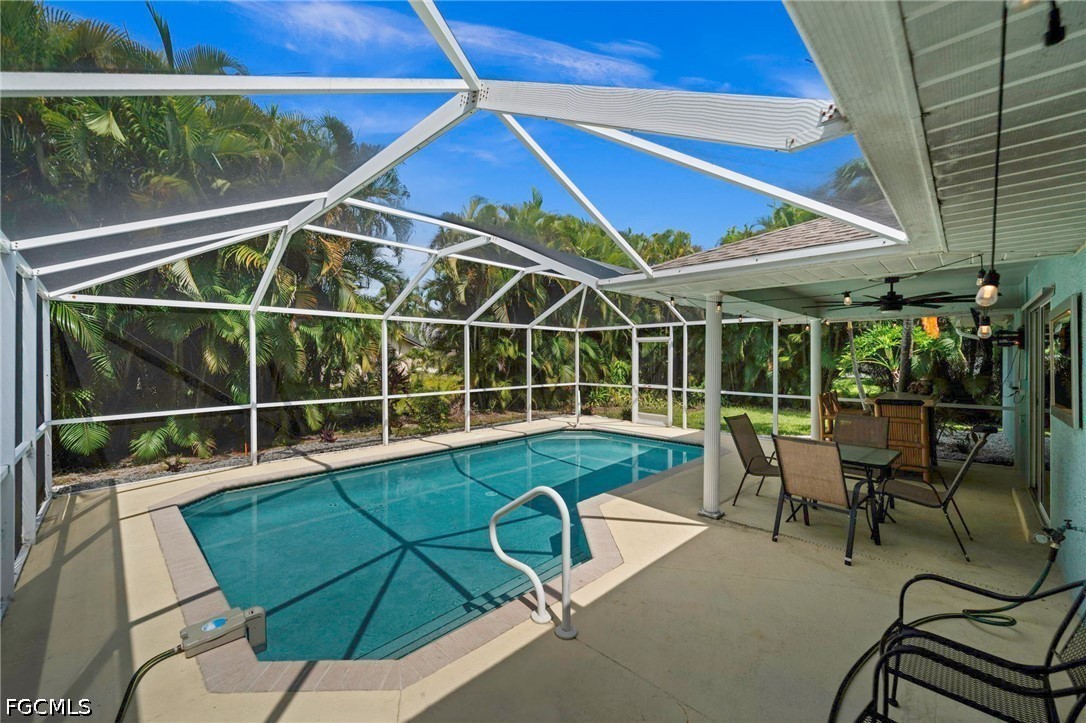 3 Bed Pool Home for Sale in Cape Coral, photo 32