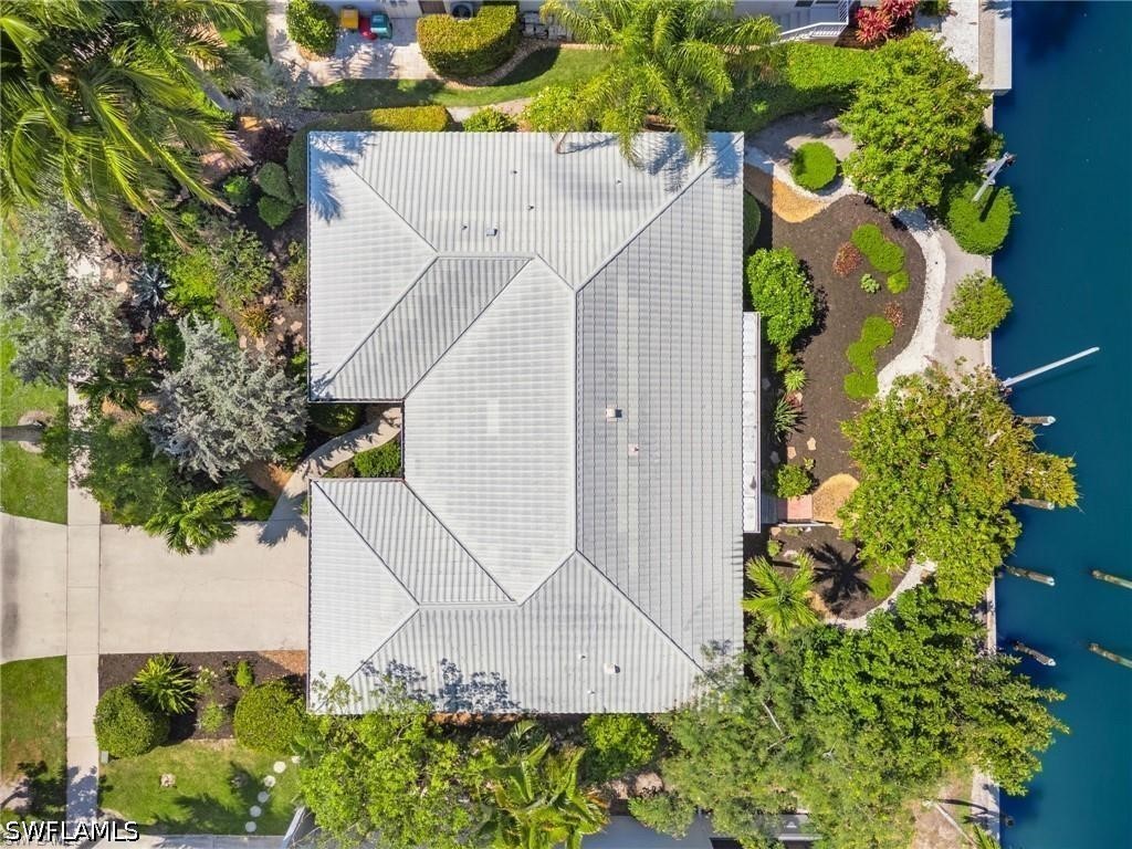 2 Bed Waterfront Home for Sale in Marco Beach, photo 32