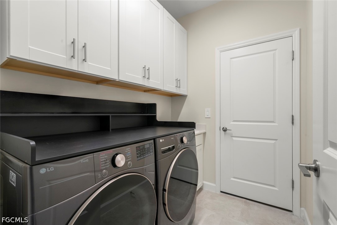 3 Bed SingleFamilyResidence for Sale in Estero, photo 32