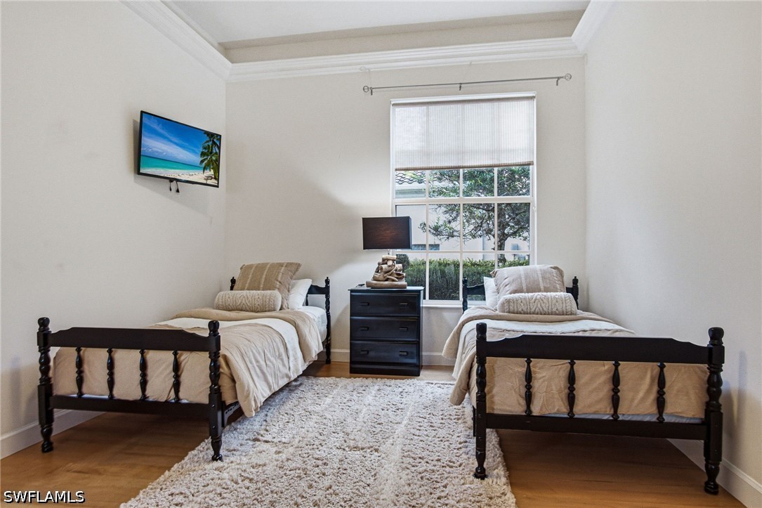 3 Bed Pool Home for Sale in Island Walk, photo 32