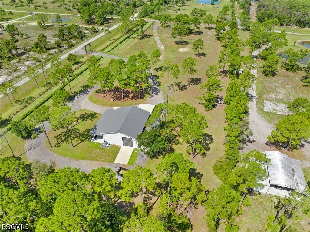 Residential for Sale in Acreage, photo 32