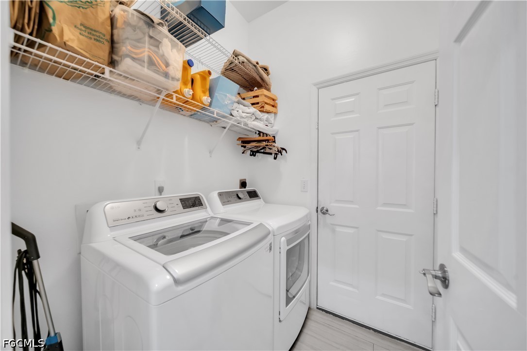 4 Bed SingleFamilyResidence for Sale in Gateway, photo 32