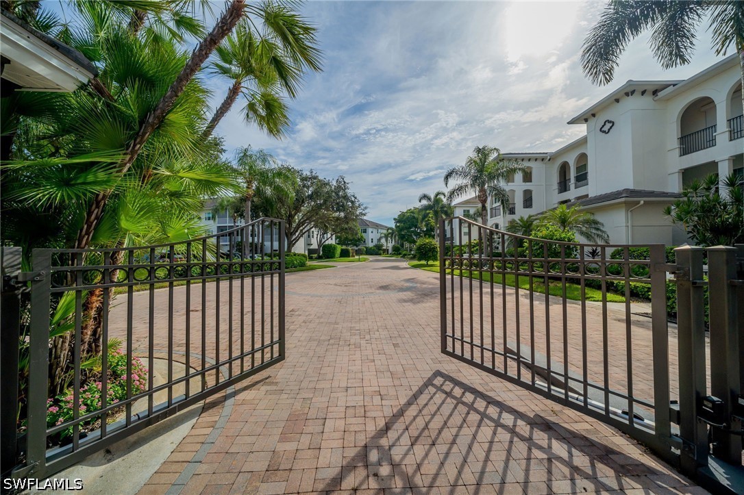 2 Bed Condominium for Sale in Breakwater, photo 32