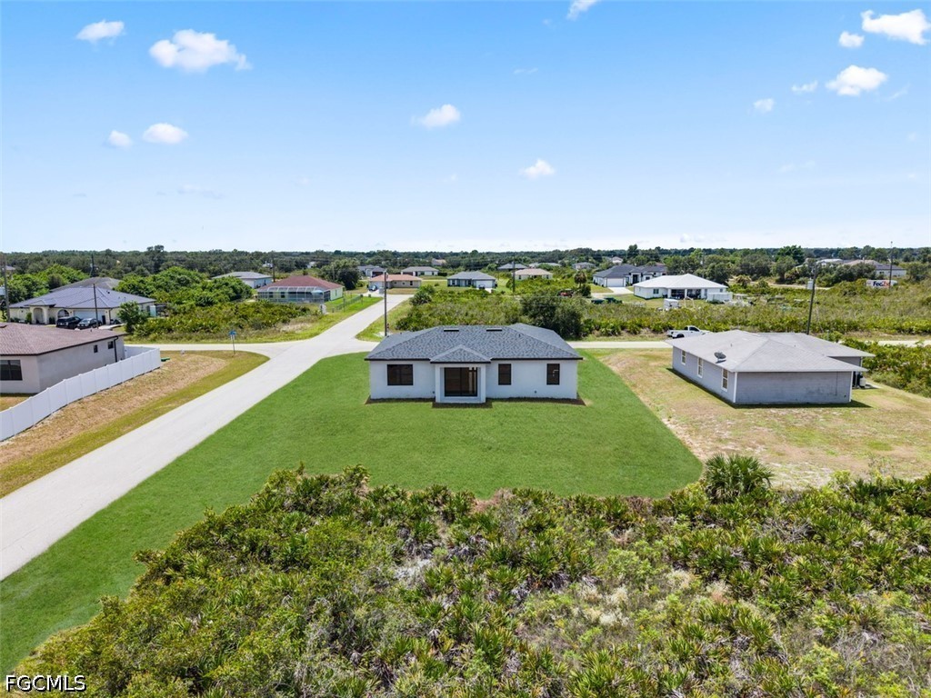 3 Bed SingleFamilyResidence for Sale in Lehigh Acres, photo 32