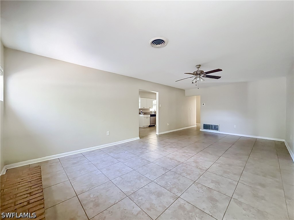 4 Bed SingleFamilyResidence for Sale in Not Applicable, photo 32