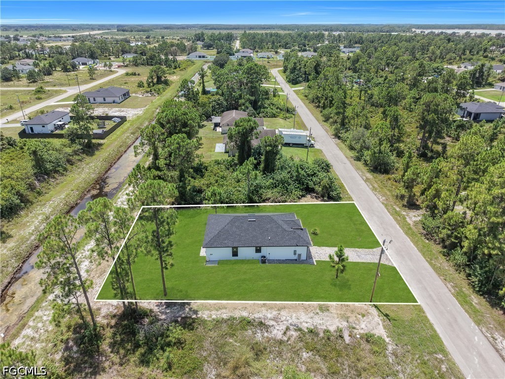 3 Bed SingleFamilyResidence for Sale in Lehigh Acres, photo 32