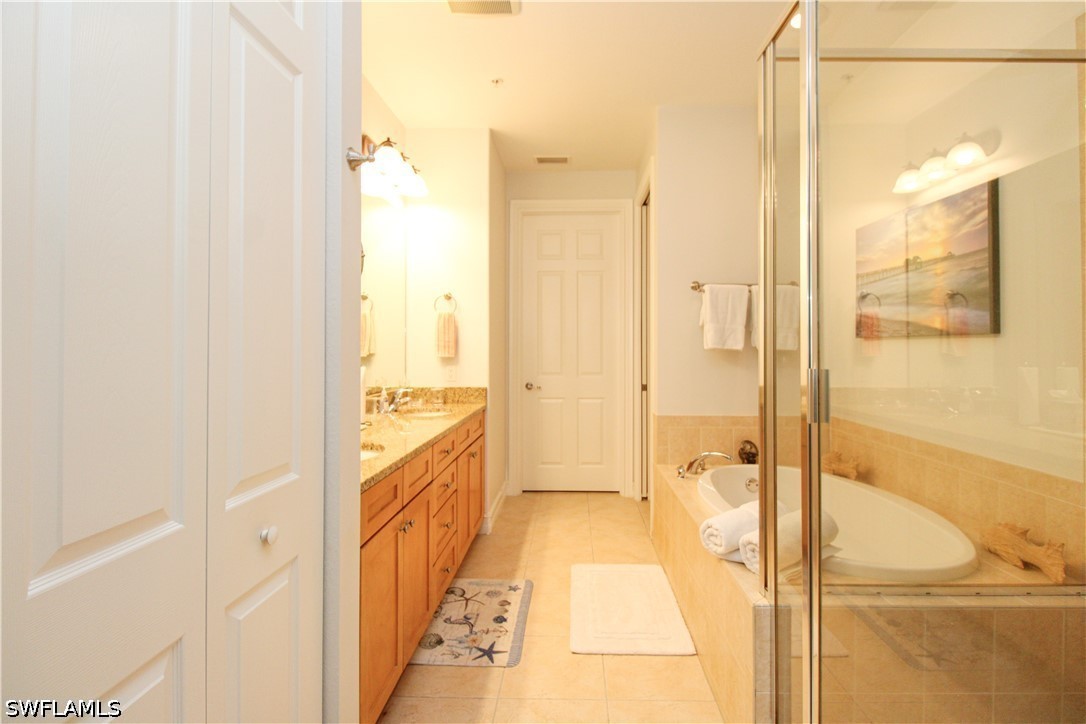 3 Bed Condominium for Sale in Ole, photo 32