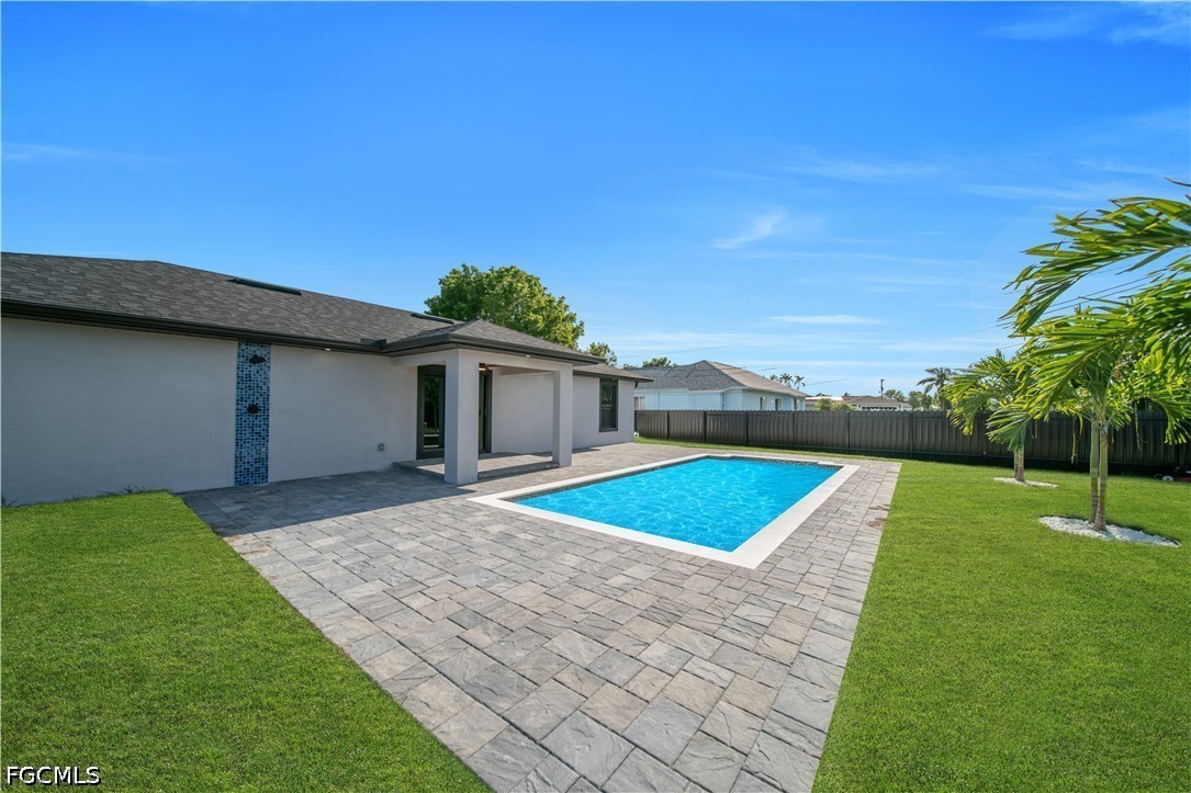 3 Bed Pool Home for Sale in Cape Coral, photo 32