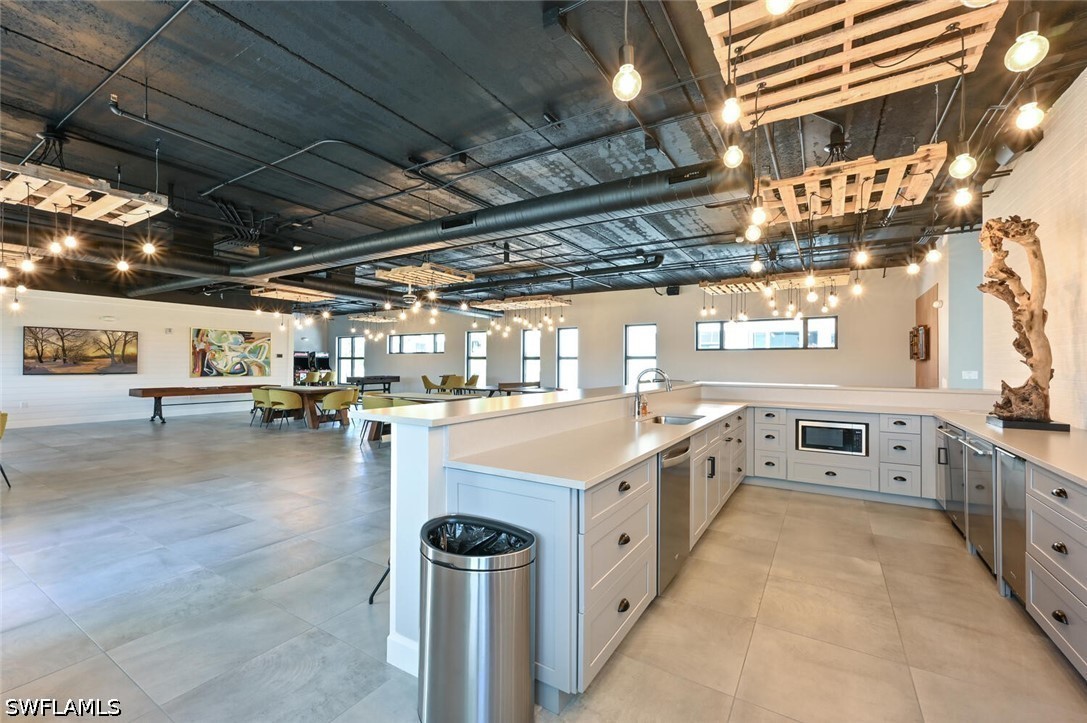 2 Bed Condominium for Sale in Naples, photo 32
