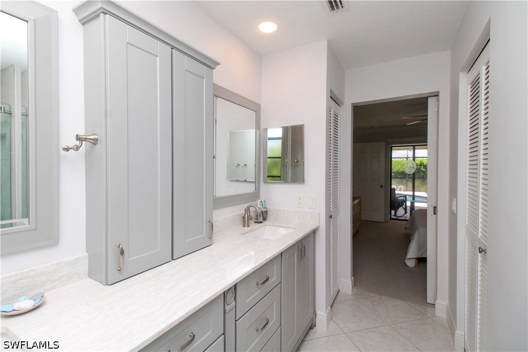 3 Bed Pool Home for Sale in Forest Hills, photo 32