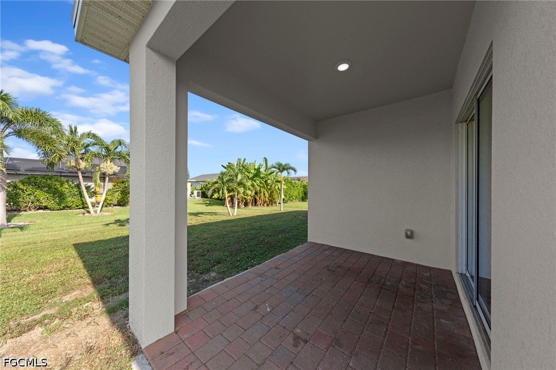 4 Bed SingleFamilyResidence for Sale in Cape Coral, photo 32