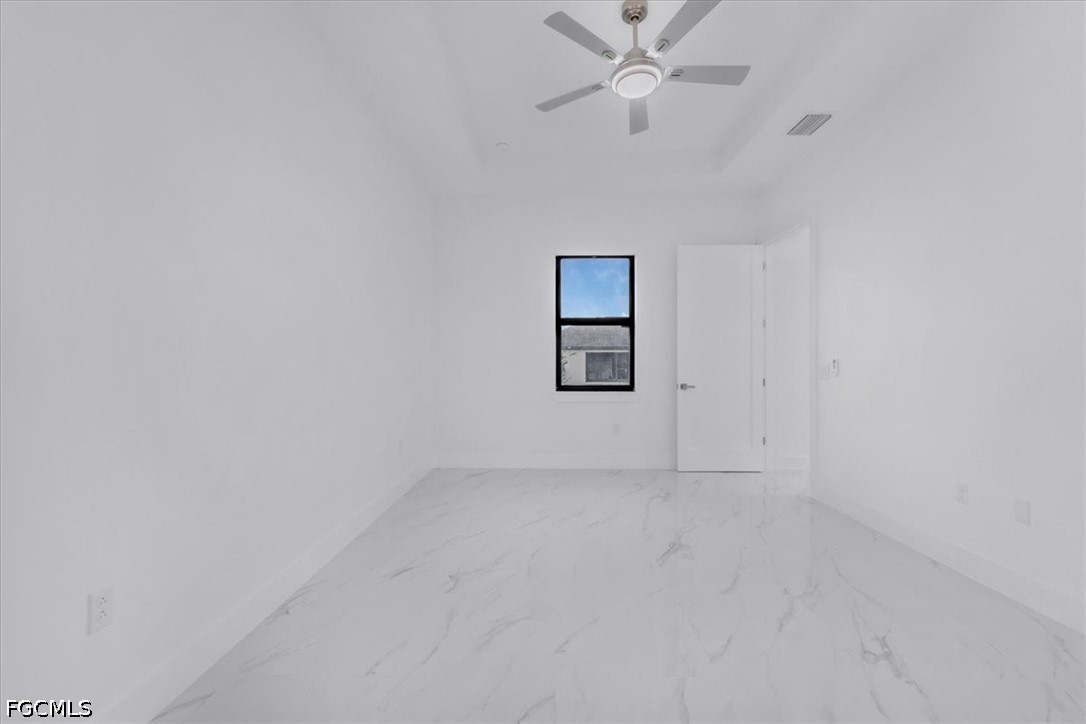 3 Bed SingleFamilyResidence for Sale in Cape Coral, photo 32