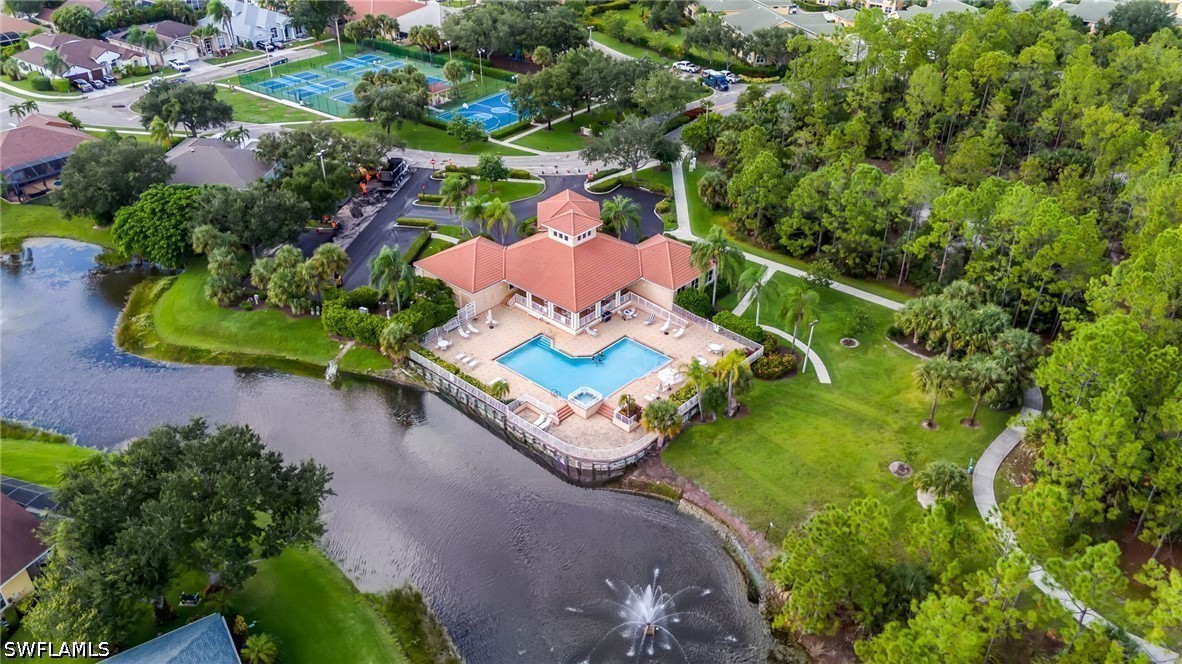 4 Bed SingleFamilyResidence for Sale in Naples, photo 32