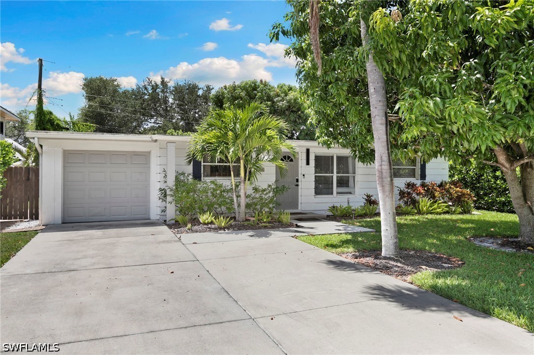 3 Bed Pool Home for Sale in Brookside, photo 32