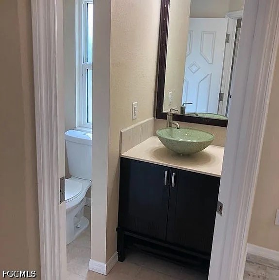 4 Bed SingleFamilyResidence for Sale in Harbor Heights, photo 32