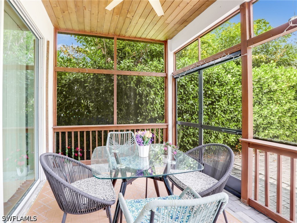 3 Bed SingleFamilyResidence for Sale in Naples, photo 32