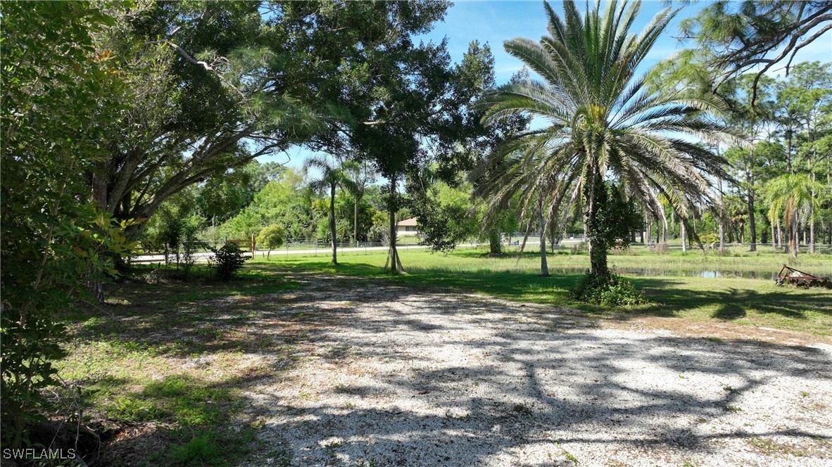2 Bed SingleFamilyResidence for Sale in North Fort Myers, photo 33
