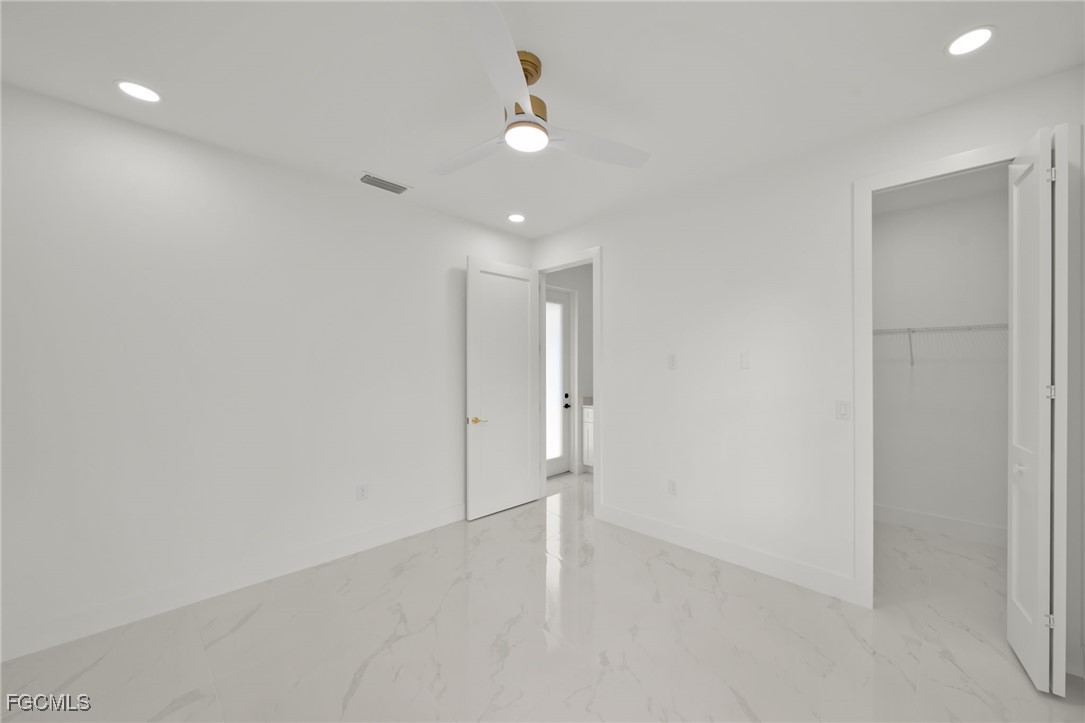 4 Bed SingleFamilyResidence for Sale in Lehigh Acres, photo 33