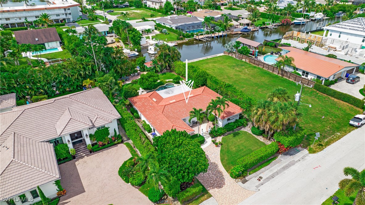 3 Bed Pool Home for Sale in Golden Shores, photo 33