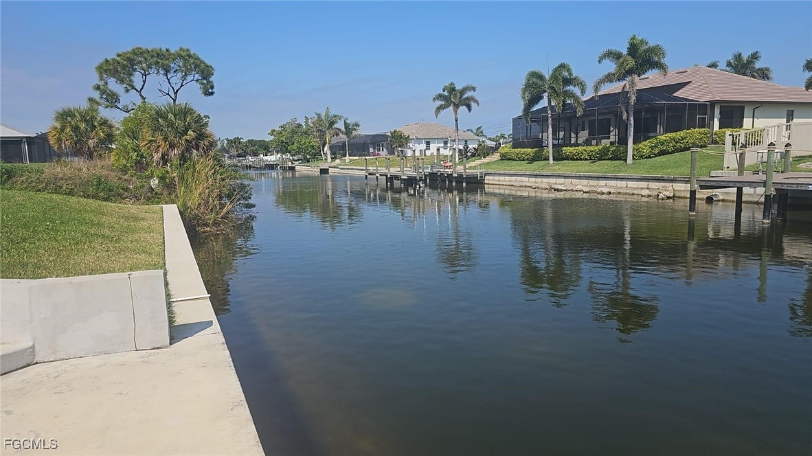 3 Bed Pool Home for Sale in Cape Coral, photo 33